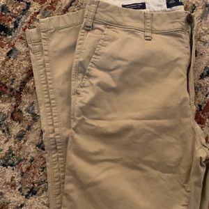Hollister Khaki pants 29x30
